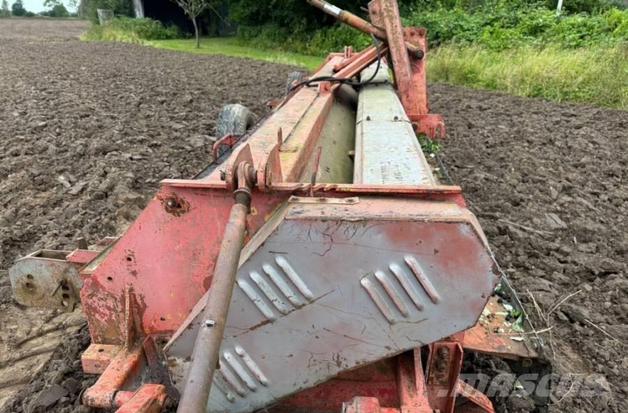 Kuhn 6 ماكينات زراعية أخرى