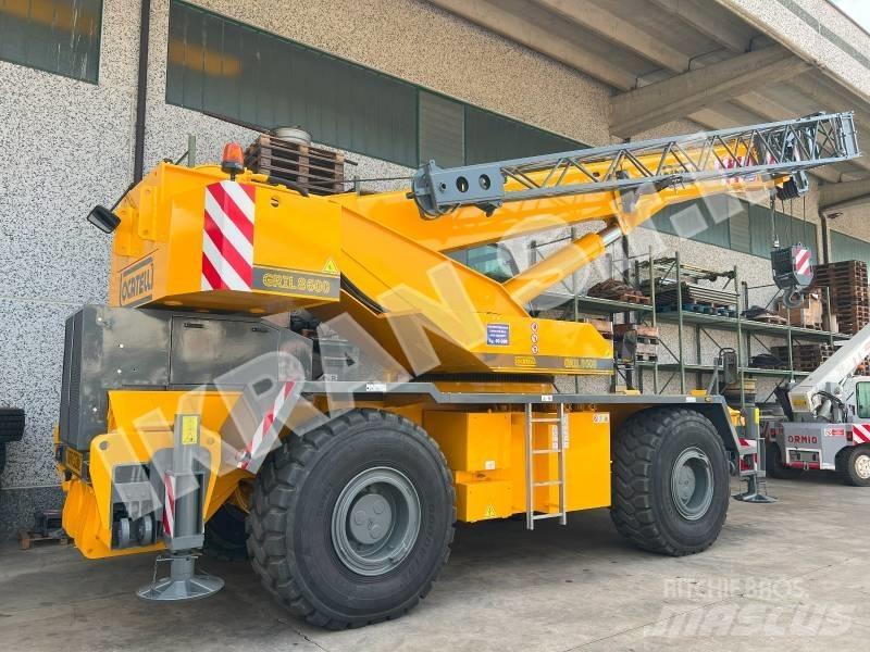 Locatelli Gril 8600T رافعات الطرق الوعرة