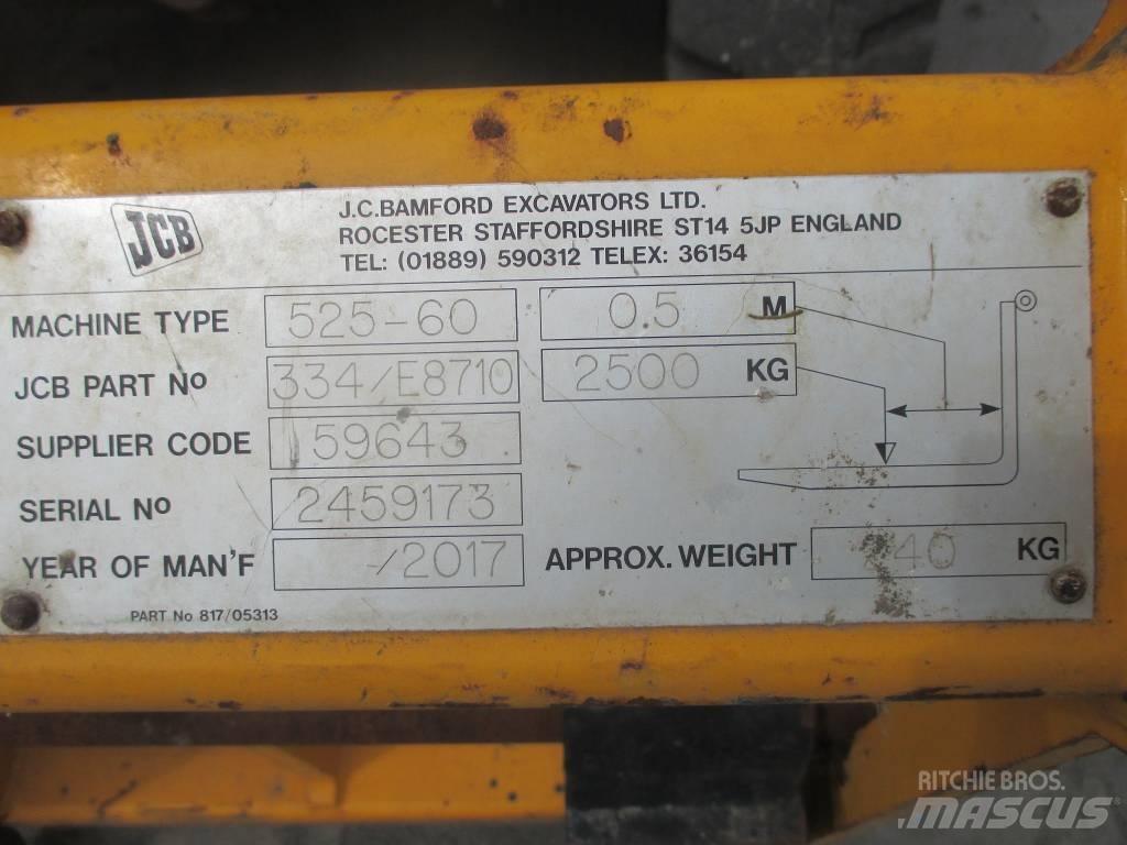 JCB 525-60 مناولات متداخلة