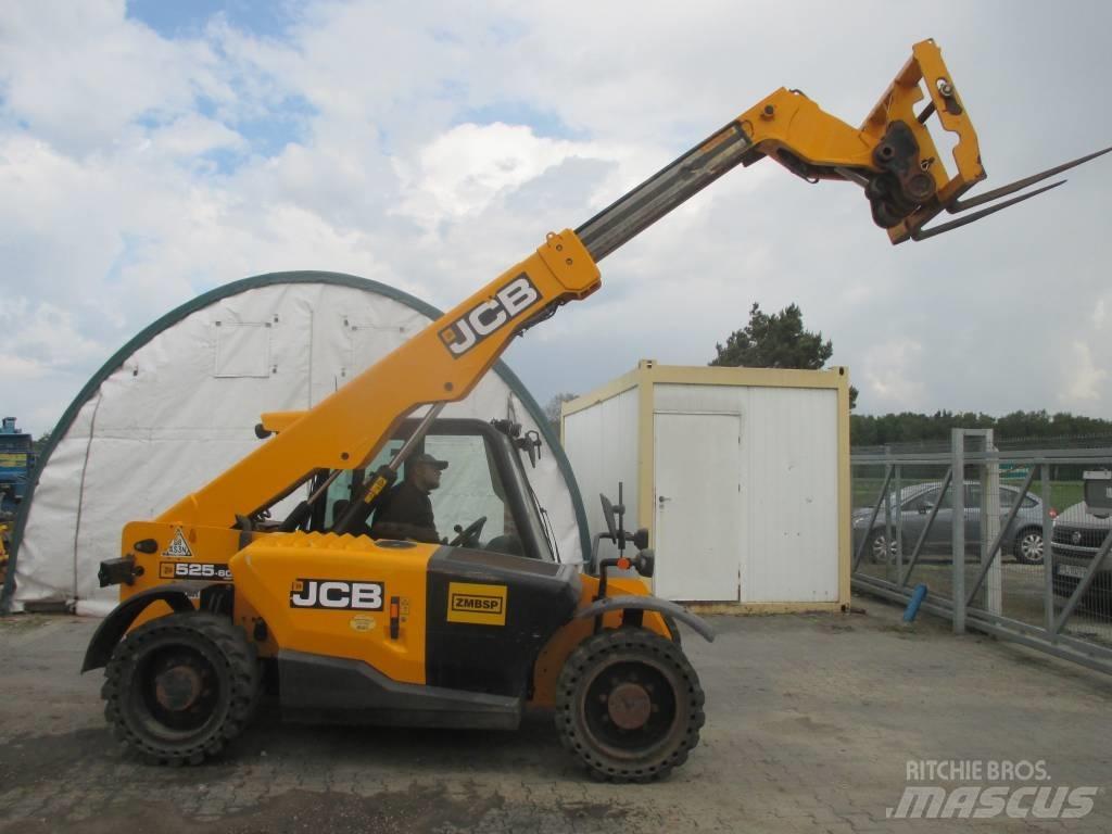 JCB 525-60 مناولات متداخلة