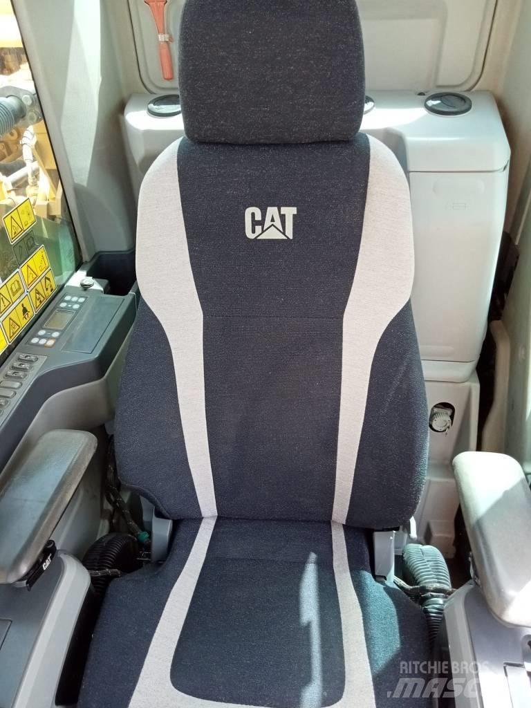 CAT 349 E LME حفارات زحافة
