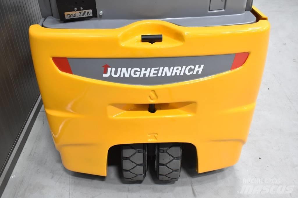 Jungheinrich EFG 220 شاحنات ذات رافعات شوكية تعمل بالكهرباء