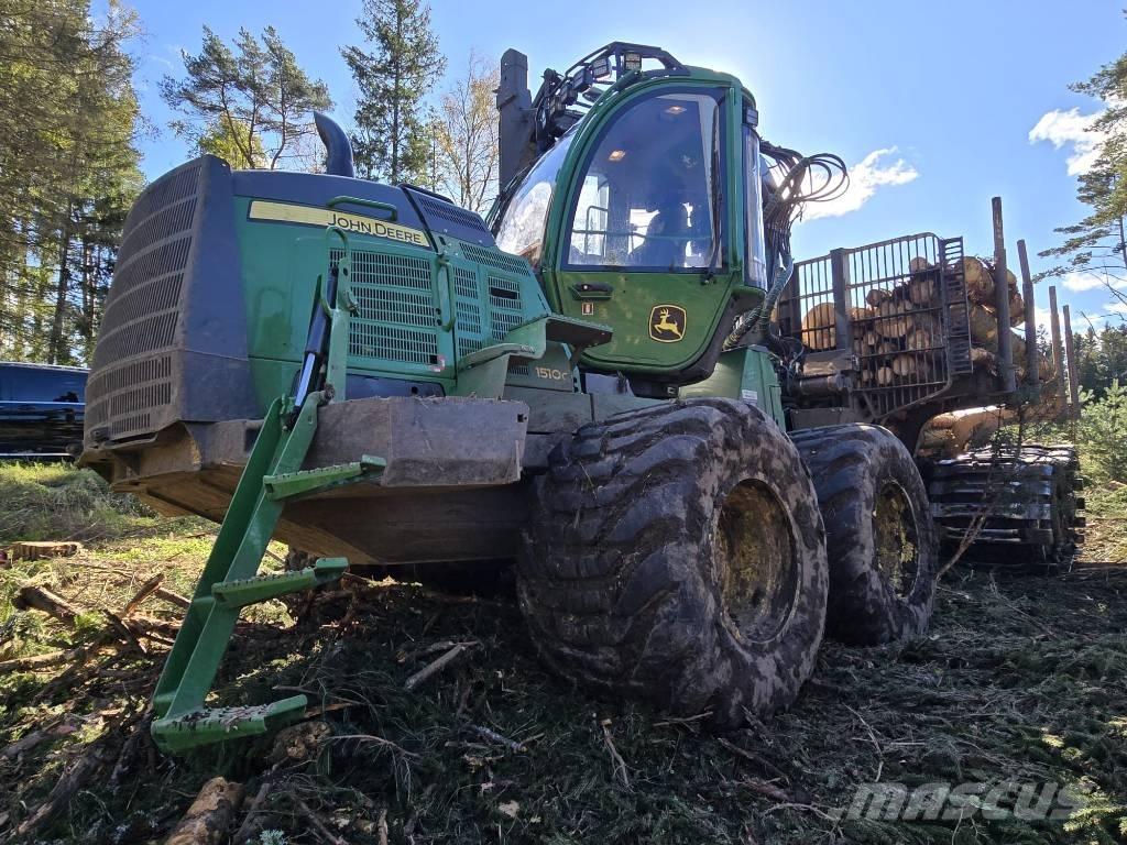 John Deere 1510G شاحنات