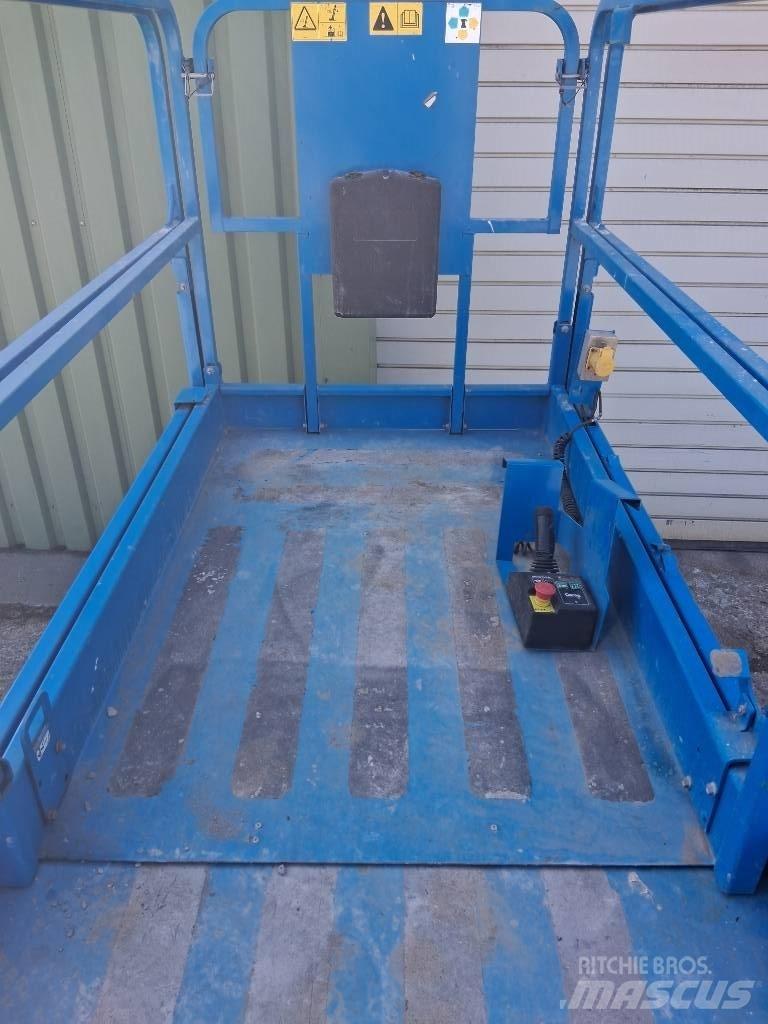 Genie GS 2646 رافعات مقصية الشكل