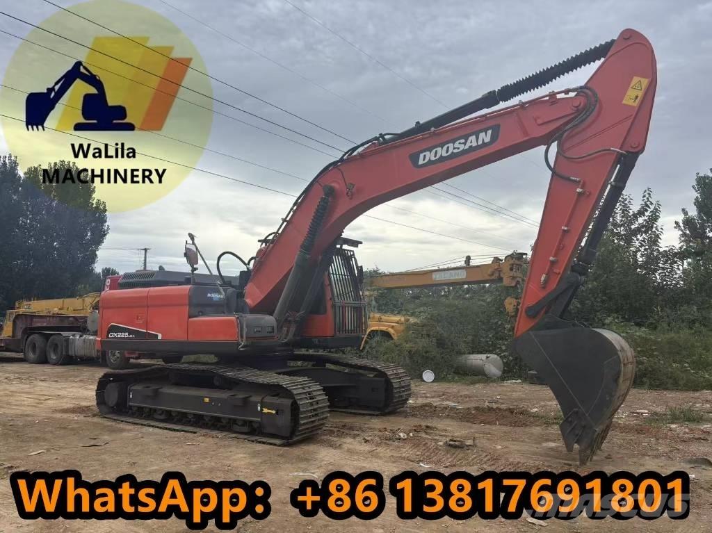 Doosan DX 225 LCA حفارات زحافة