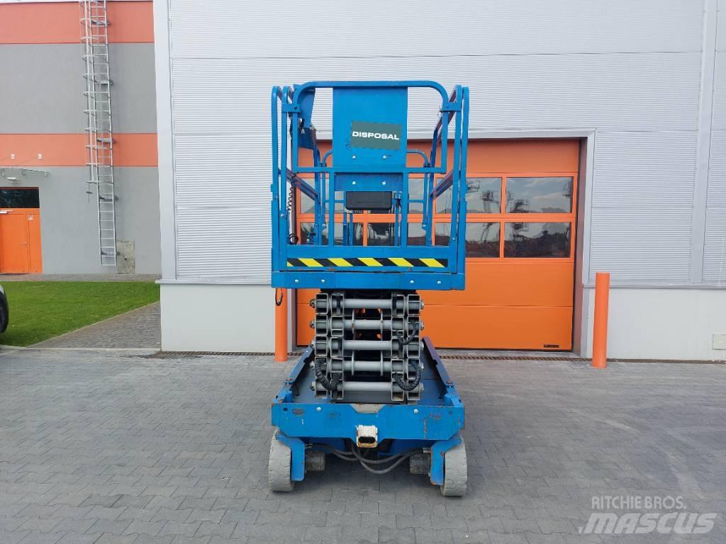 Genie GS4047 رافعات مقصية الشكل