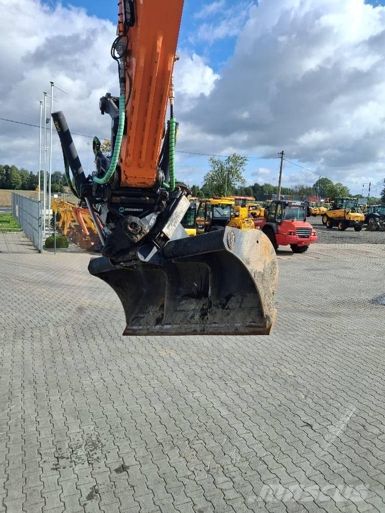 Doosan DX 165 W-5 حفارات بعجل