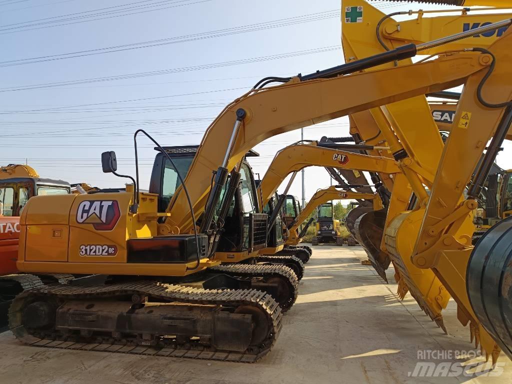 CAT 312 D2 حفارات زحافة