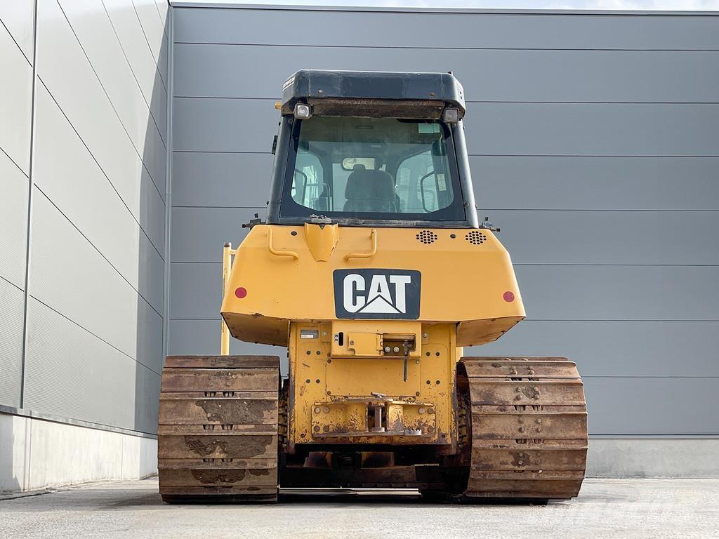 CAT D6K بلدوزرات مجنزرة