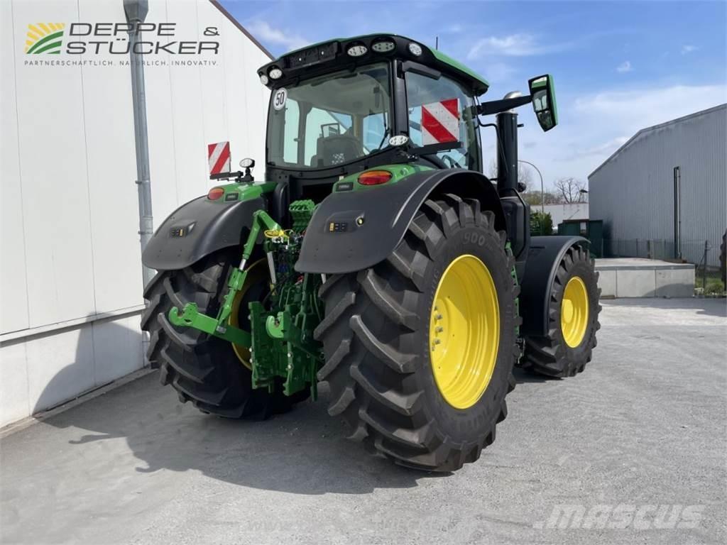 John Deere 6R 250 الجرارات