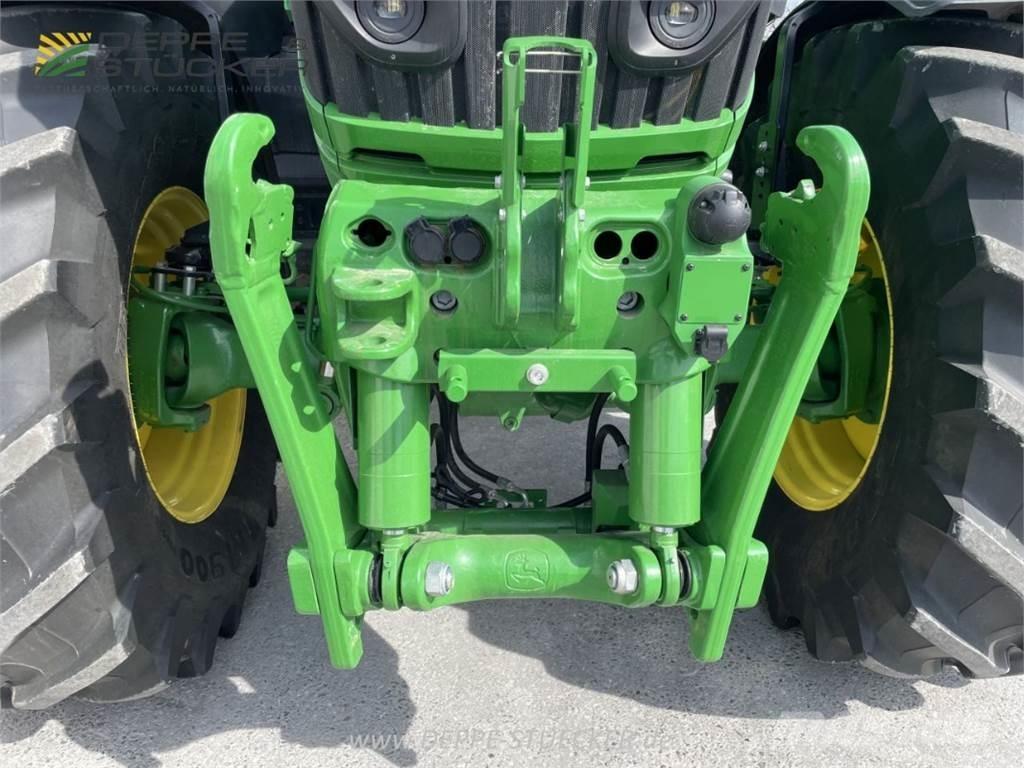 John Deere 6R 250 الجرارات