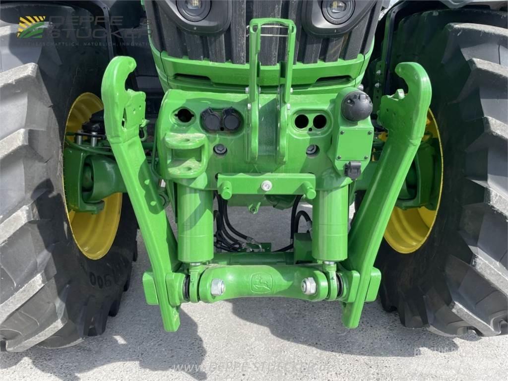 John Deere 6R 250 الجرارات