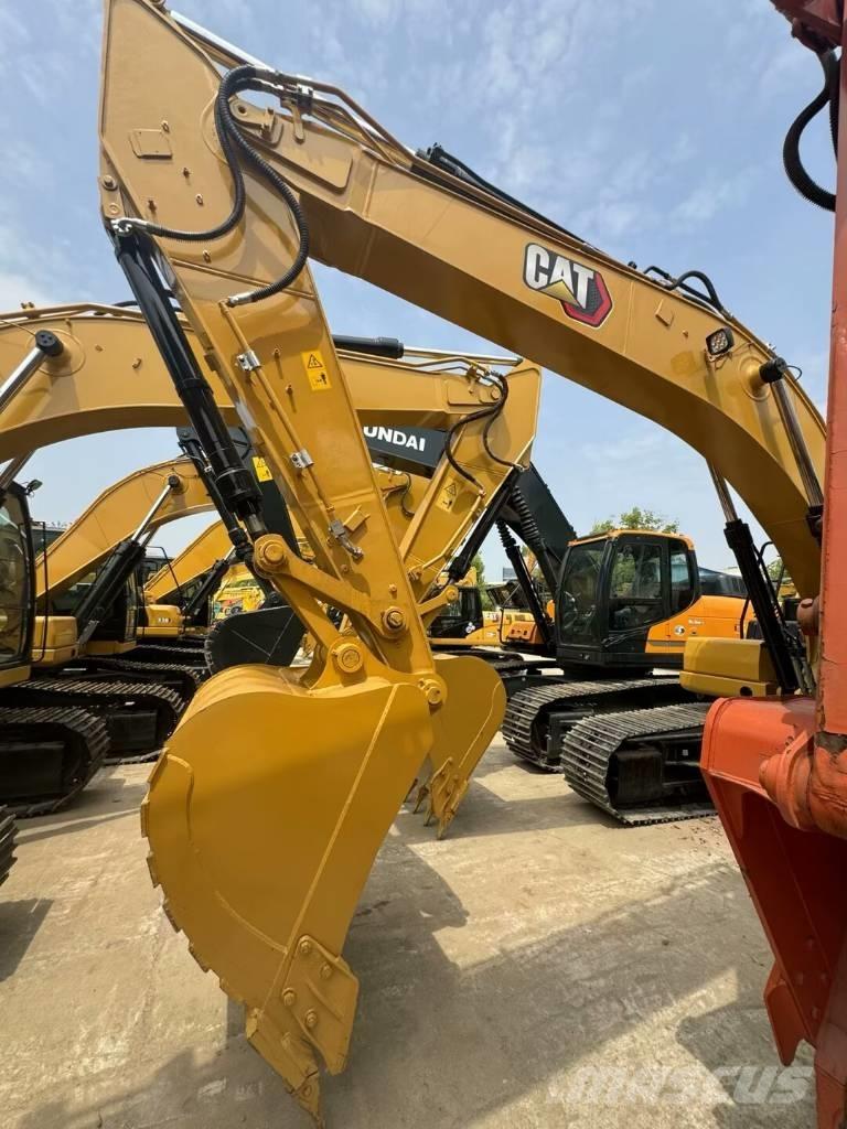 CAT 323 GC حفارات زحافة