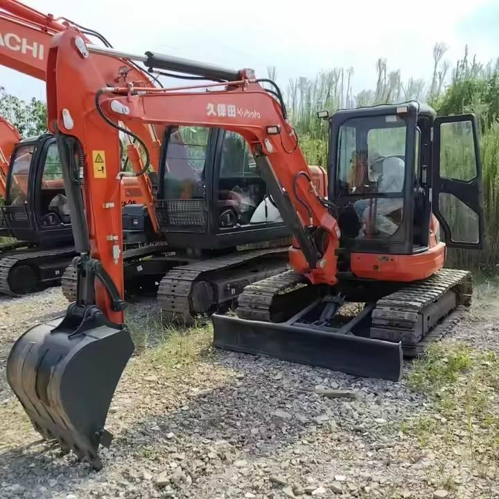 Kubota KX155 حفارات زحافة