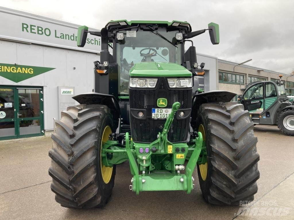 John Deere 7R350 الجرارات