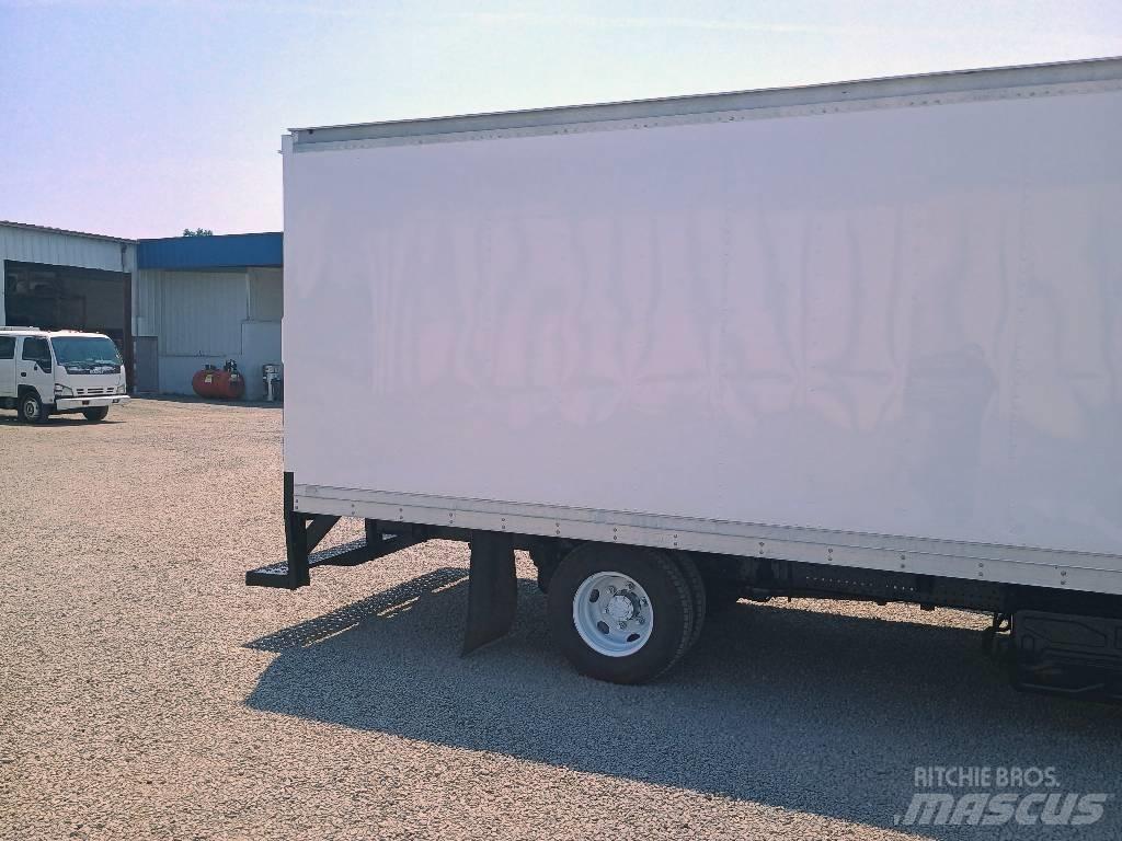 Isuzu NPR شاحنات المخلفات