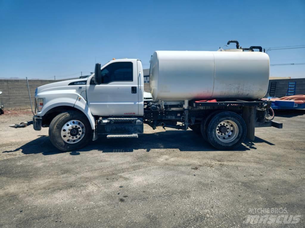 Ford F 650 SD صهاريج مياه