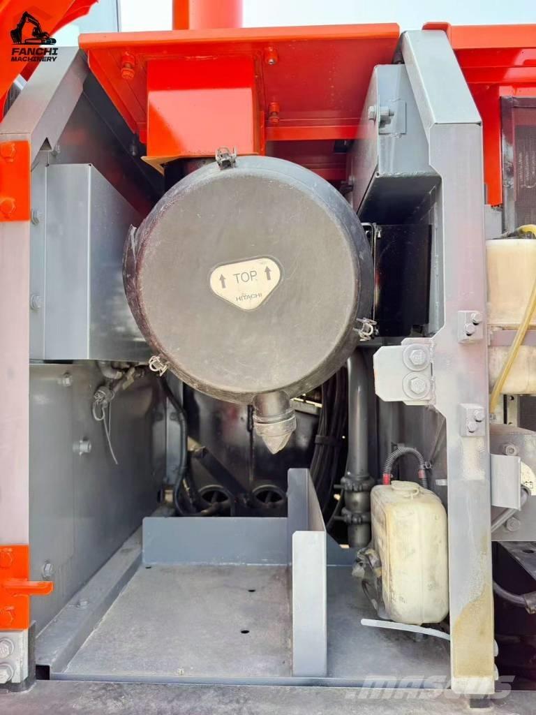 Hitachi 210-6 حفارات وسط 7 طن - 12 طن