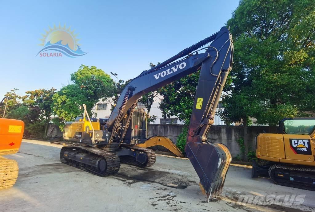 Volvo EC 220 DL حفارات زحافة
