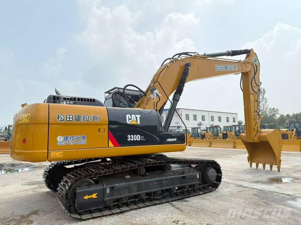 CAT 330 D حفارات زحافة