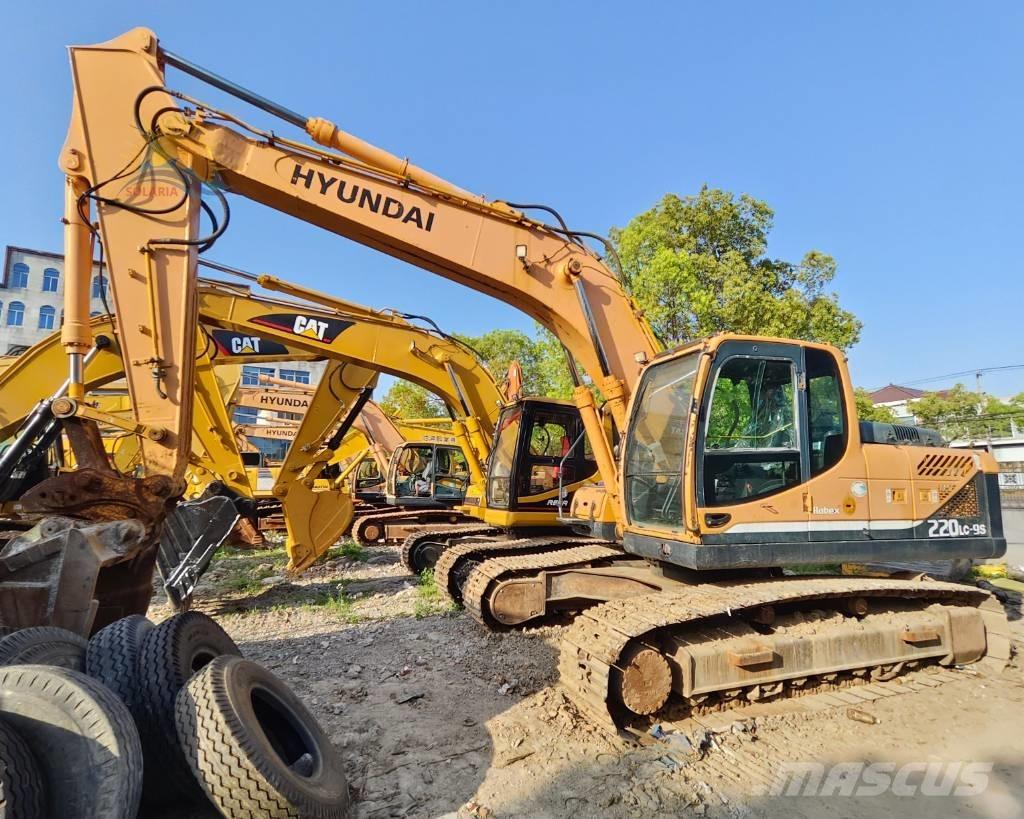 Hyundai R220LC-9S حفارات زحافة