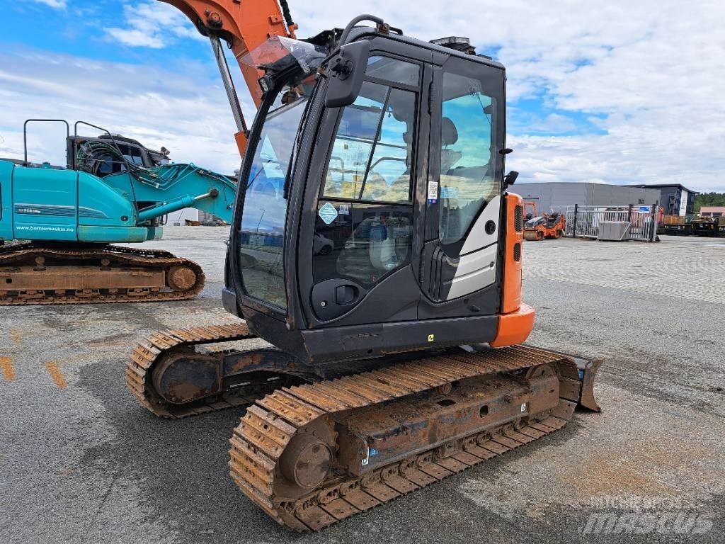 Hitachi ZX 85 US-6 حفارات وسط 7 طن - 12 طن