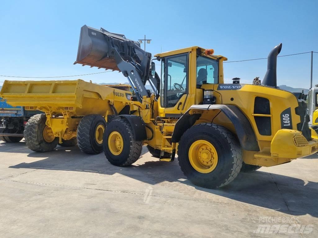 Volvo L 60 G لوادر بعجل