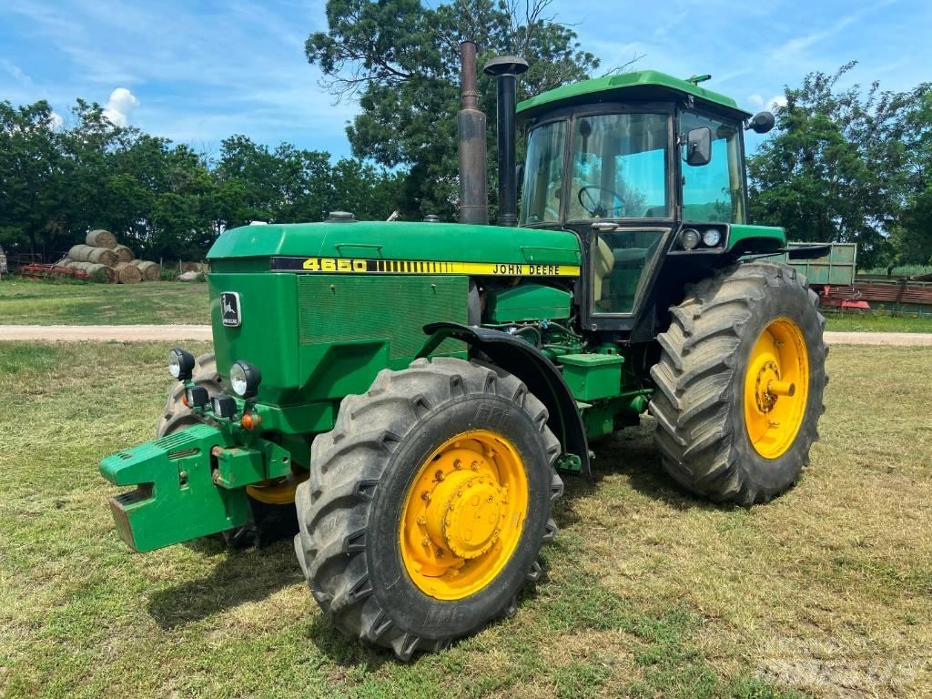 John Deere 4650 الجرارات