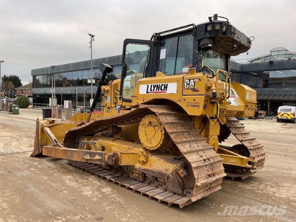 CAT D 6 LGP بلدوزرات مجنزرة