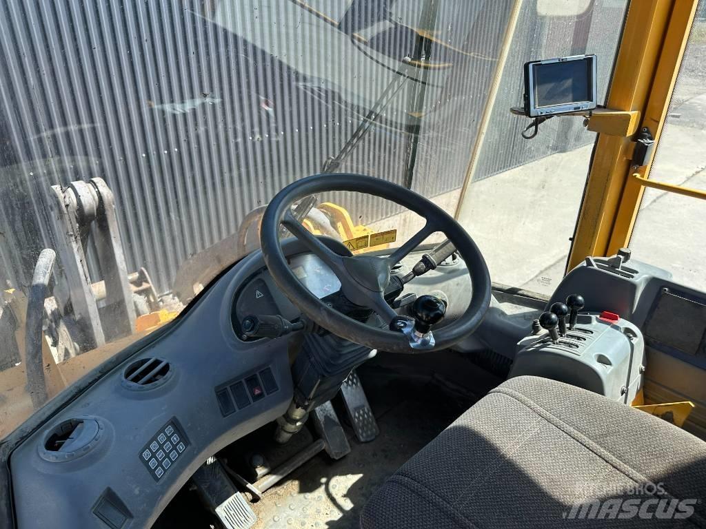 Volvo L 70 D لوادر بعجل