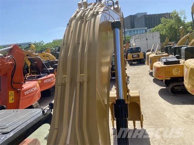 CAT 330 GC حفارات زحافة