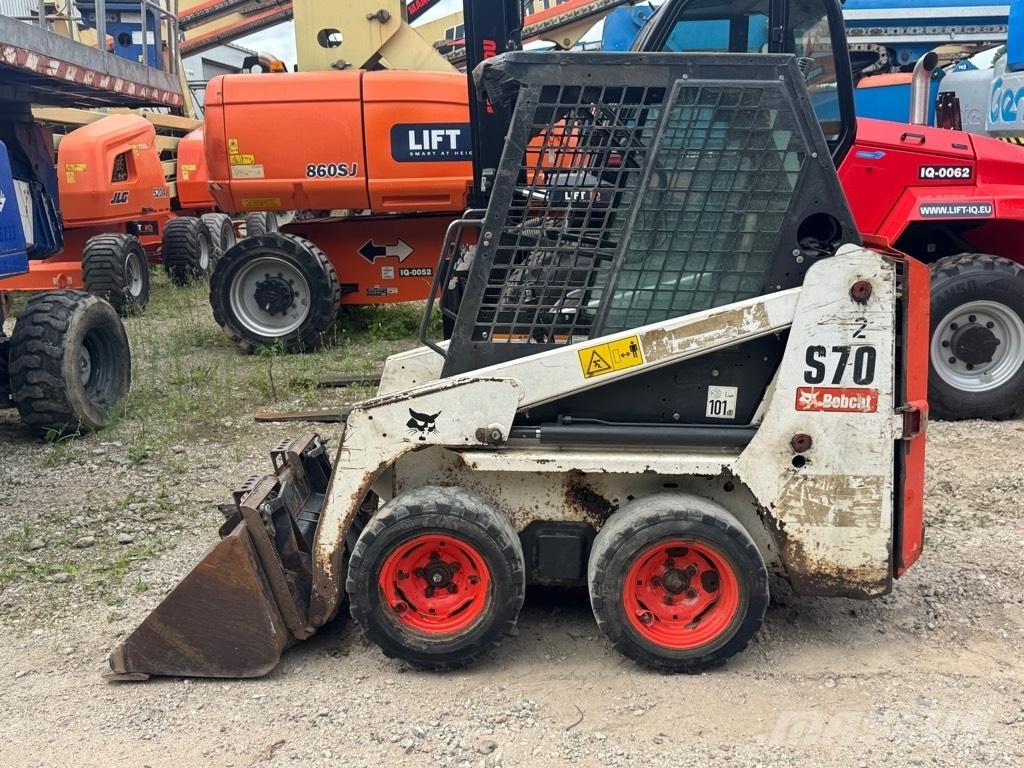 Bobcat S 70 لوادر انزلاقية التوجيه
