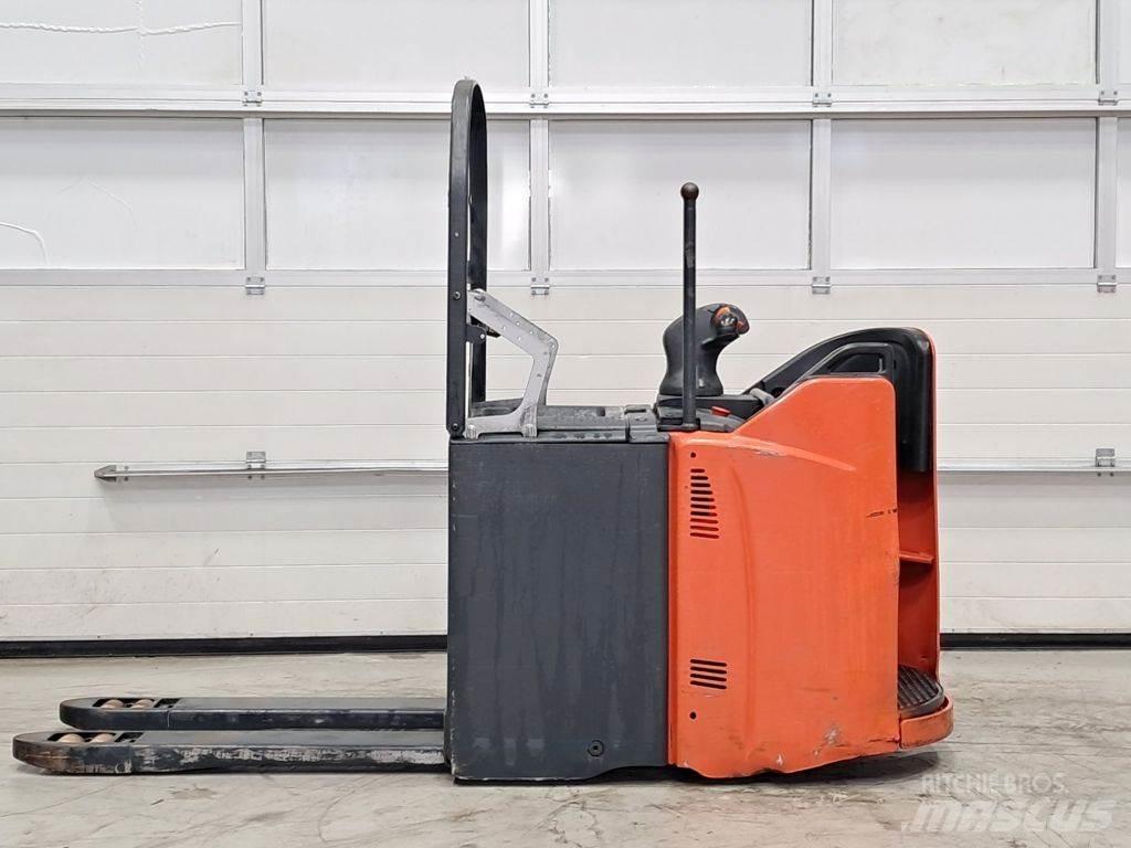 Linde T20SP-02 معدات الرفع منخفض المستوى