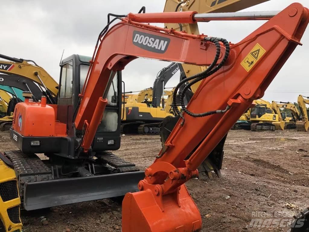 Doosan DH 55 حفارات صغيرة أقل من 7 طن (حفارات صغيرة)