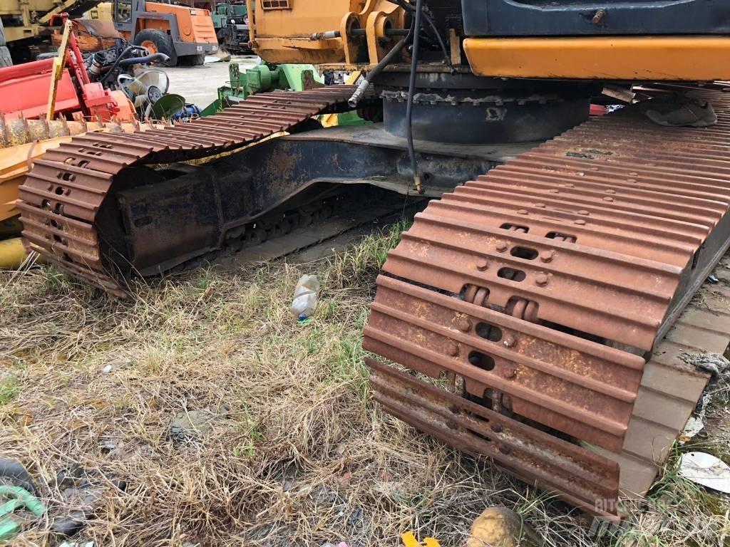 JCB JS 103 FOR PARTS حفارات زحافة