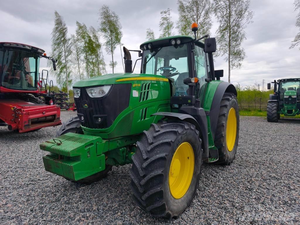 John Deere 6170 M الجرارات