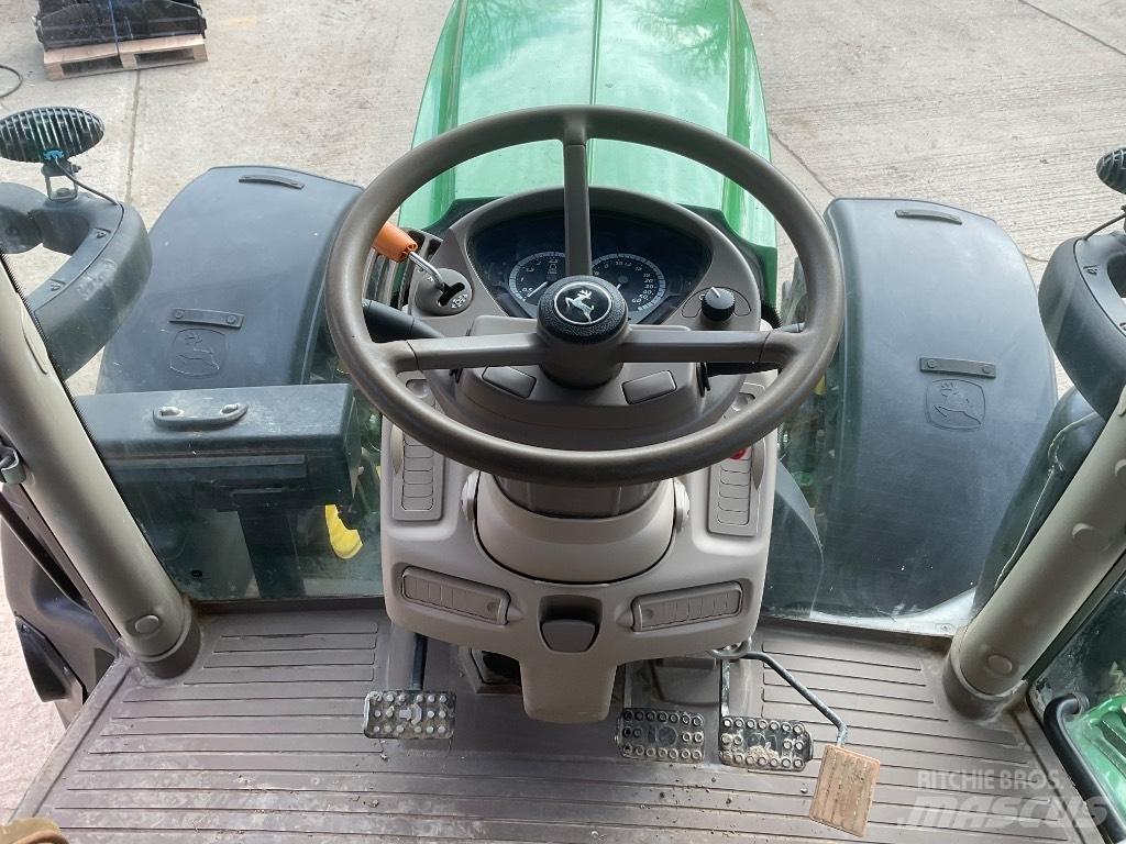 John Deere 6175 R الجرارات