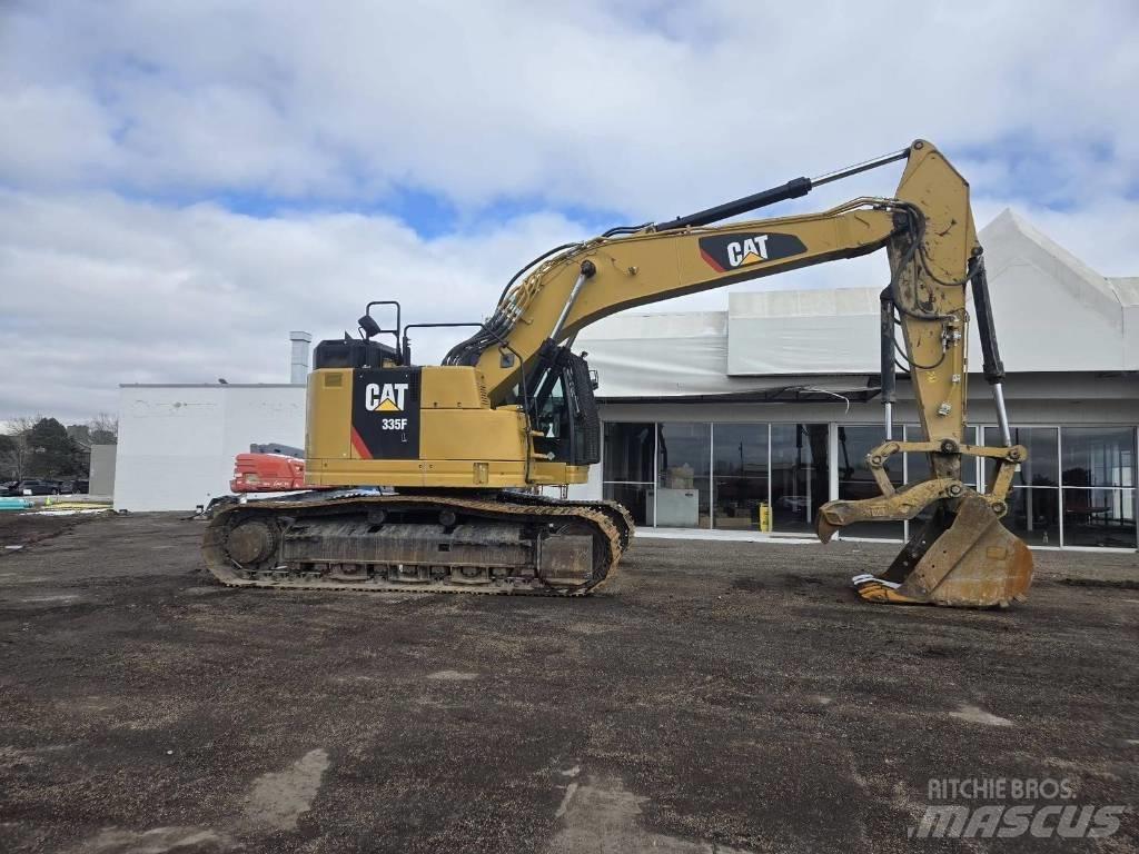 CAT 335 F L حفارات زحافة