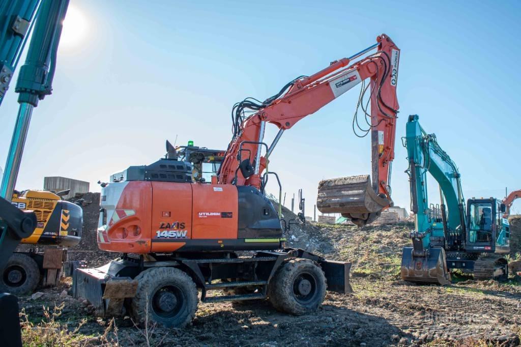 Hitachi ZX 145 حفارات بعجل