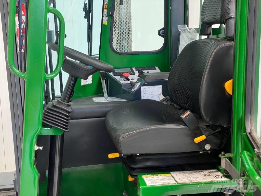 Combilift C4000 LPG شاحنة المناولة رباعية الاتجاهات
