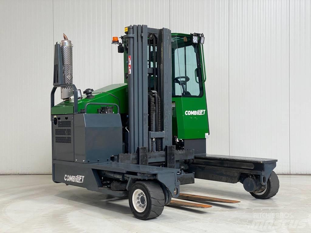Combilift C4000 LPG شاحنة المناولة رباعية الاتجاهات
