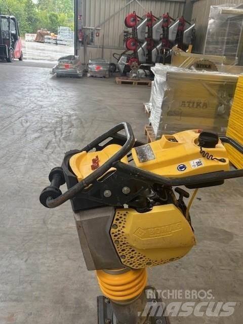 Bomag BT65 دكاكات أفقية