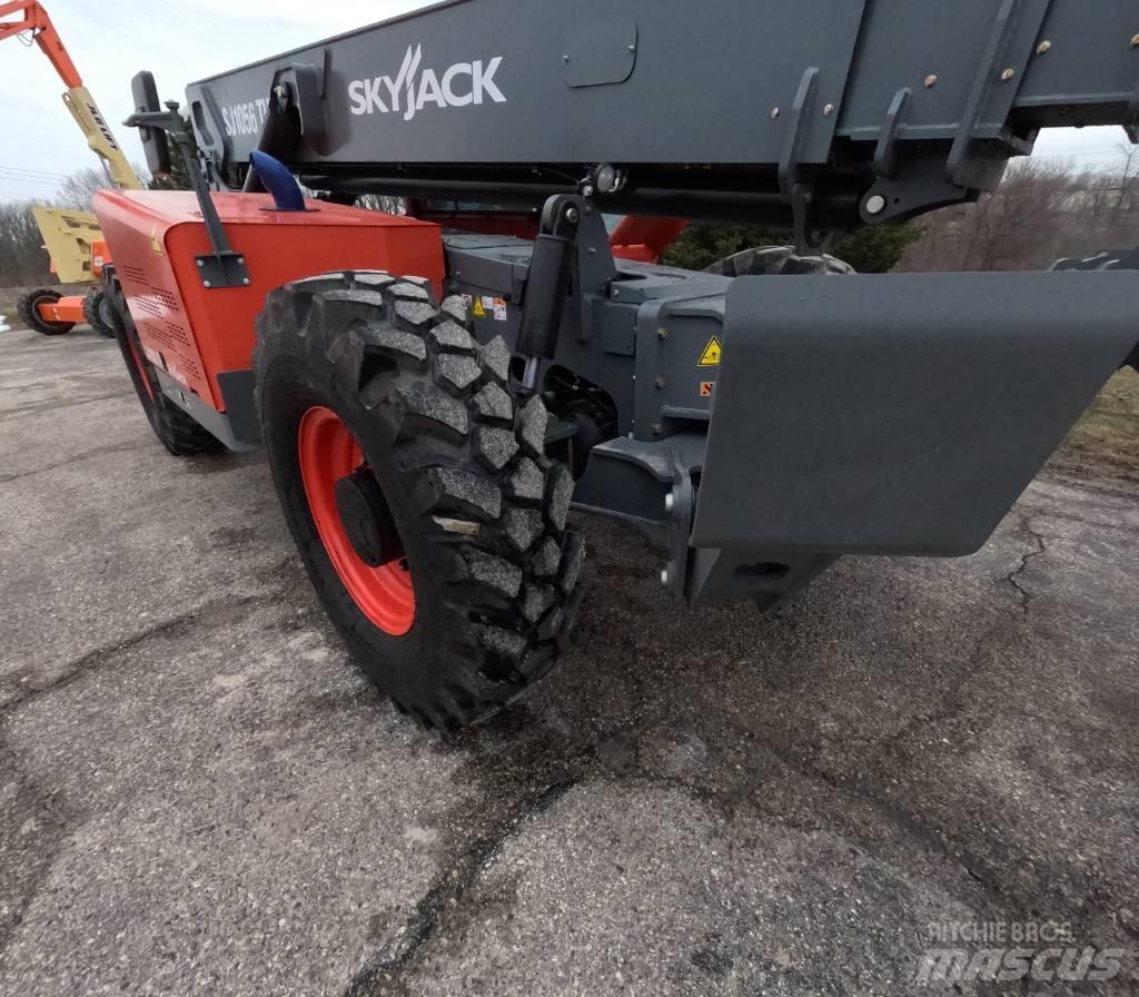 SkyJack SJ 1056 TH مناولات متداخلة