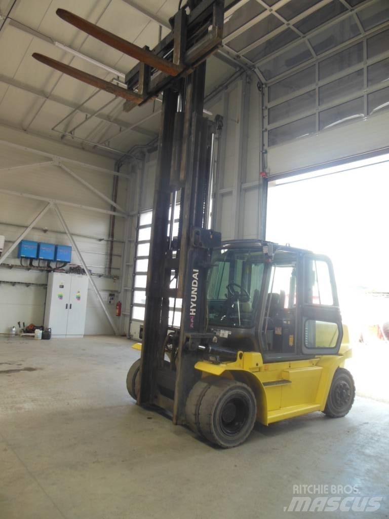 Hyundai 70 D-7 A شاحنات الديزل