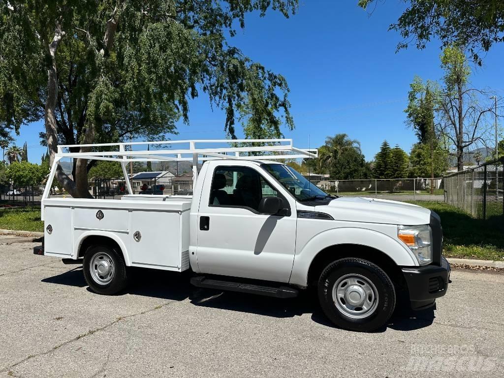 Ford F 250 SD شاحنات خفيفة/مفصلية الجوانب