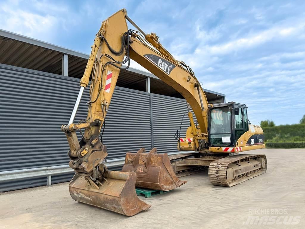 CAT 320 DL حفارات زحافة