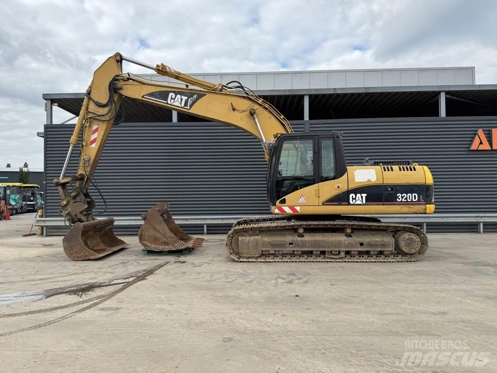 CAT 320 DL حفارات زحافة