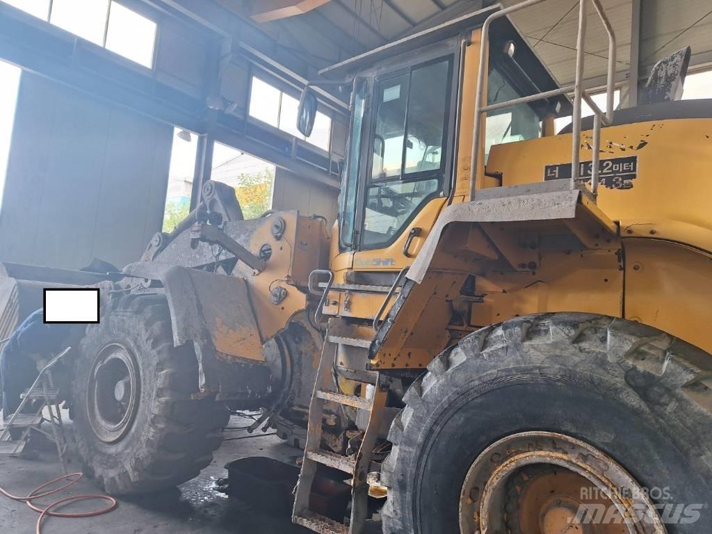 Volvo L150H لوادر بعجل