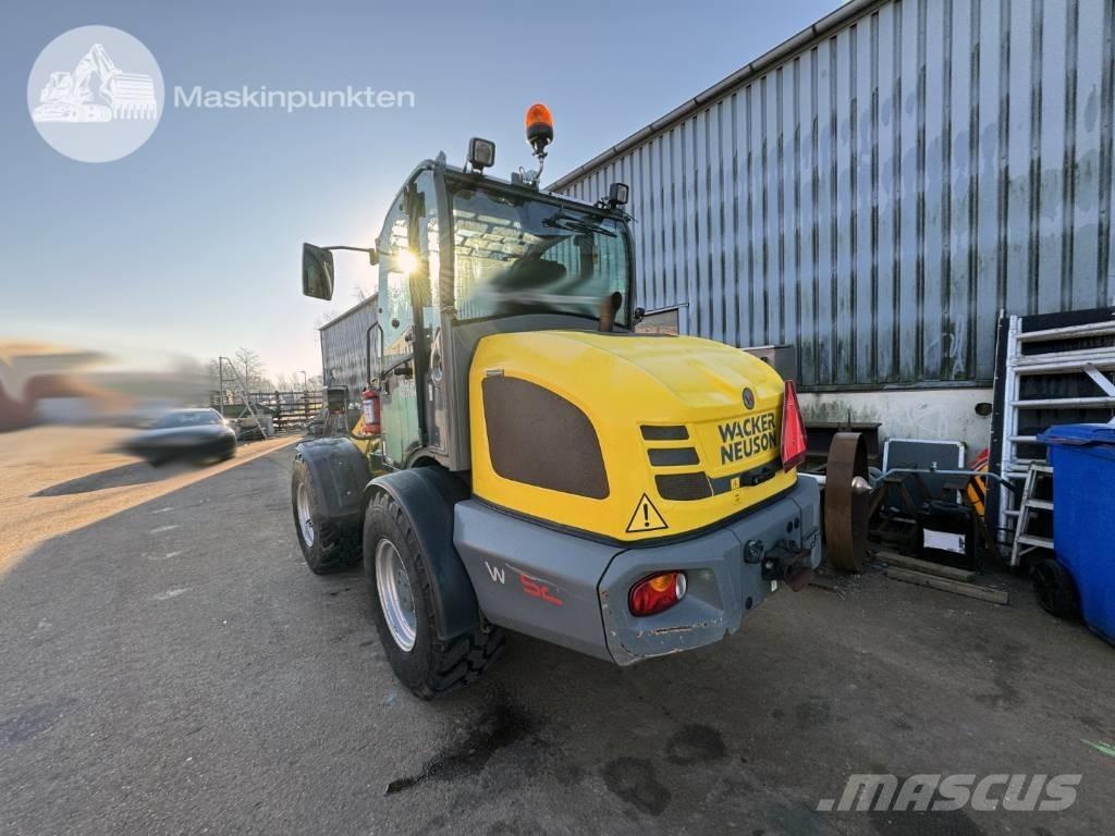Wacker Neuson WL 52 لوادر بعجل