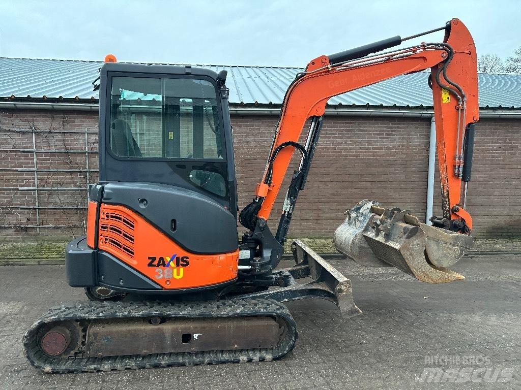 Hitachi ZX 38 U-3 حفارات صغيرة أقل من 7 طن (حفارات صغيرة)